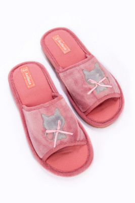 Жіночі капці